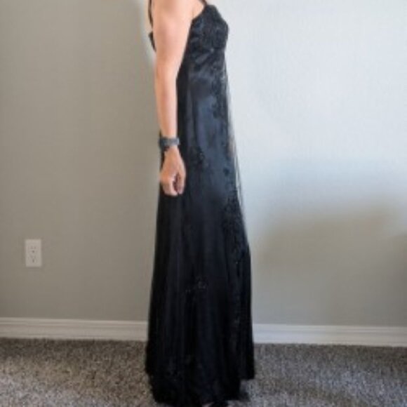 Vintage Cache floor length evening gown black - Picture 3 of 8